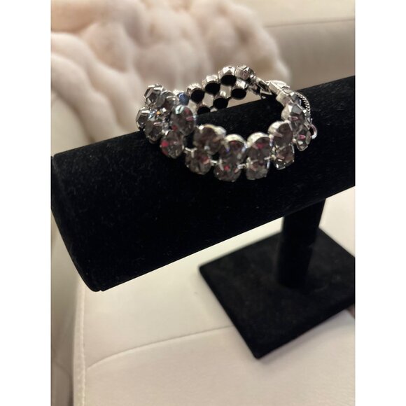 Vintage Weiss Rhinestone Bracelet With Double Row & Clasp Detail Marked sparkles - Picture 16 of 16